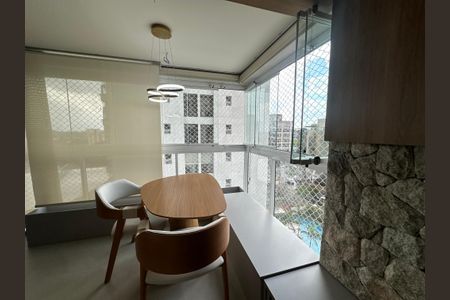 Apartamento à venda com 80m², 2 quartos e 2 vagasVaranda da Sala