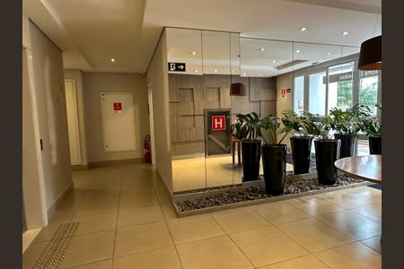 Apartamento à venda com 80m², 2 quartos e 2 vagasHall de entrada