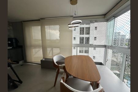 Apartamento à venda com 80m², 2 quartos e 2 vagasVaranda da Sala