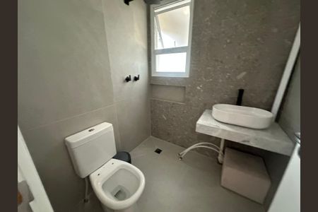 Apartamento à venda com 80m², 2 quartos e 2 vagasBanheiro da Suíte 2