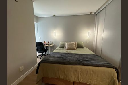 Apartamento à venda com 80m², 2 quartos e 2 vagasSuíte 1