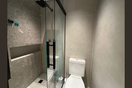 Apartamento à venda com 80m², 2 quartos e 2 vagasBanheiro da Suíte 1