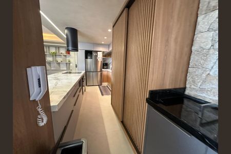 Apartamento à venda com 80m², 2 quartos e 2 vagasÁrea de Serviço