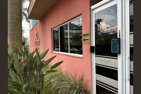 Apartamento à venda com 80m², 2 quartos e 2 vagasFachada e portaria