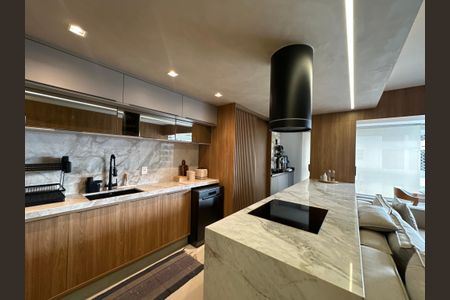 Apartamento à venda com 80m², 2 quartos e 2 vagasCozinha