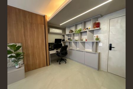 Apartamento à venda com 80m², 2 quartos e 2 vagasSala