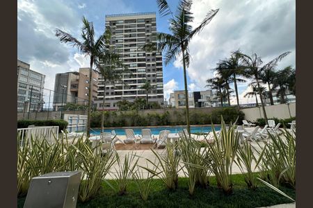 Apartamento à venda com 80m², 2 quartos e 2 vagasÁrea comum - Piscina