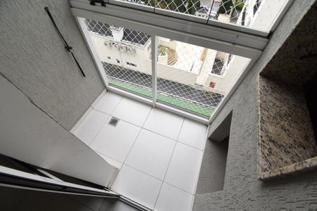 Apartamento para alugar com 63m², 2 quartos e 2 vagasSacada com Churrasqueira