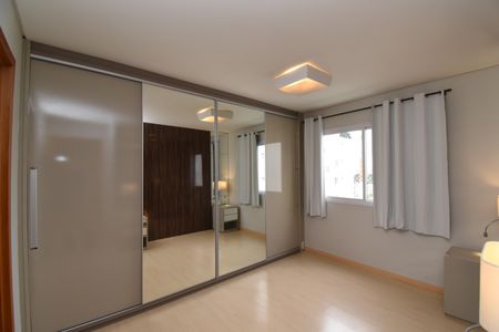 Apartamento para alugar com 63m², 2 quartos e 2 vagasSuíte