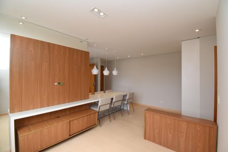 Apartamento para alugar com 63m², 2 quartos e 2 vagasSala