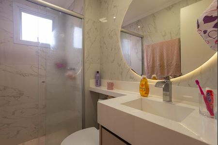 Apartamento à venda com 60m², 2 quartos e 1 vagaBanheiro do quarto 1 Suíte