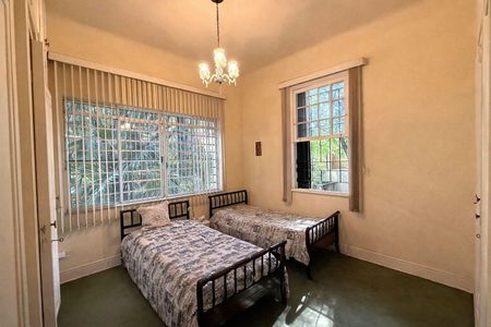 Casa para alugar com 6 quartos, 360m² em Indianópolis, São Paulo