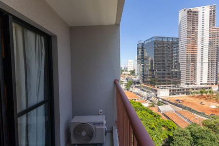 Varanda de kitnet/studio à venda com 1 quarto, 25m² em Jardim das Acacias, São Paulo