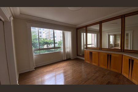Apartamento para alugar com 3 quartos, 218m² em Higienópolis, São Paulo