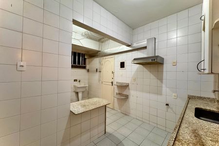 Apartamento à venda com 80m², 2 quartos e 1 vaga