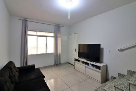 Sala  de casa para alugar com 2 quartos, 150m² em Vila Palmares, São Bernardo do Campo