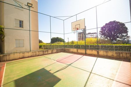 Apartamento para alugar com 77m², 2 quartos e 1 vagaÁrea comum - Quadra