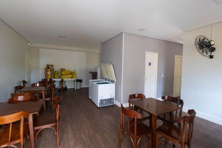 Apartamento para alugar com 77m², 2 quartos e 1 vagaÁrea comum - Salão de festas