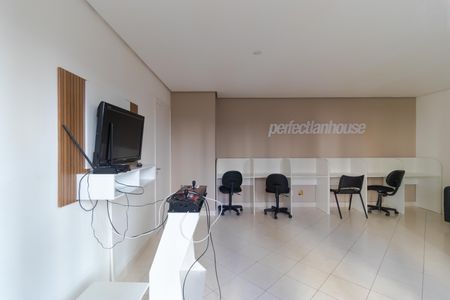 Apartamento para alugar com 77m², 2 quartos e 1 vagaÁrea comum - Lan House