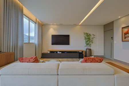 Apartamento à venda com 180m², 4 quartos e 2 vagas