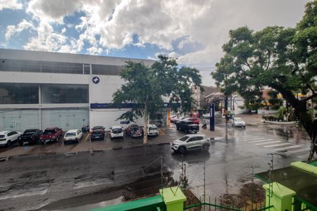 Vista de apartamento para alugar com 3 quartos, 100m² em Santana, Porto Alegre