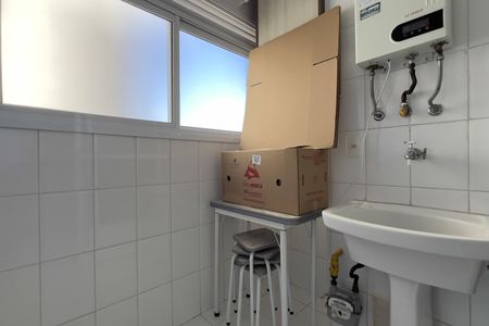 Apartamento para alugar com 64m², 2 quartos e 1 vaga Apartamento para alugar com 64m², 2 quartos e 1 vagaCozinha e Área de Serviço