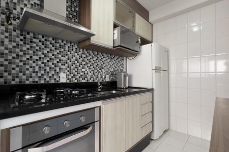 Apartamento para alugar com 64m², 2 quartos e 1 vaga Apartamento para alugar com 64m², 2 quartos e 1 vagaCozinha e Área de Serviço