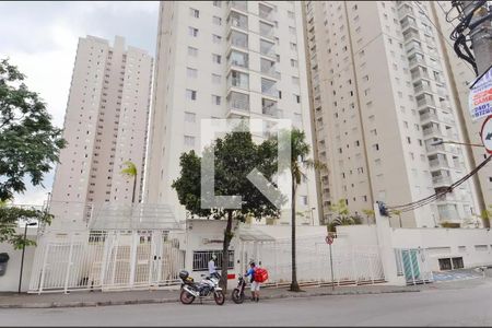 Apartamento para alugar com 64m², 2 quartos e 1 vagaFachada e portaria