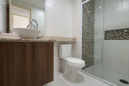 Apartamento para alugar com 64m², 2 quartos e 1 vaga Apartamento para alugar com 64m², 2 quartos e 1 vagaBanheiro