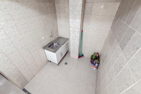 Cozinha de apartamento para alugar com 1 quarto, 26m² em Liberdade, São Paulo