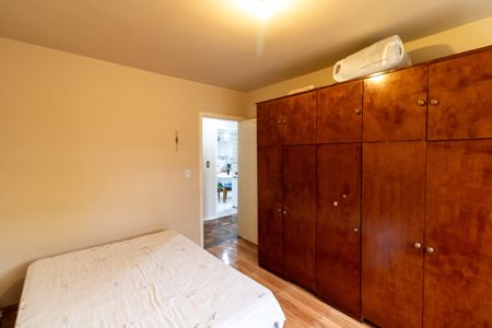 Quarto 1 de casa para alugar com 2 quartos, 93m² em Vila Nova, Porto Alegre