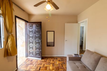 Sala de casa para alugar com 2 quartos, 93m² em Vila Nova, Porto Alegre