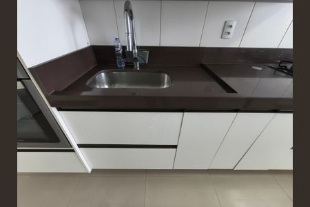 Apartamento para alugar com 157m², 2 quartos e 3 vagas Apartamento para alugar com 157m², 2 quartos e 3 vagasBancada / Cozinha