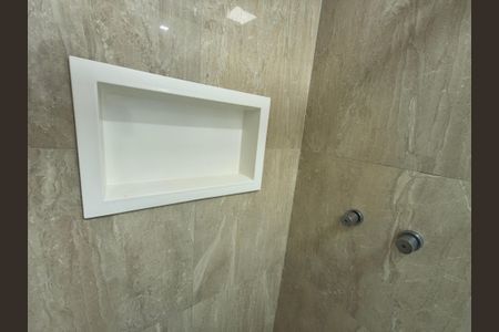 Apartamento para alugar com 157m², 2 quartos e 3 vagas Apartamento para alugar com 157m², 2 quartos e 3 vagasBanheiro Suite 2