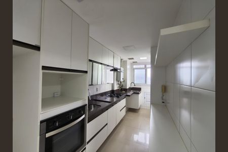 Apartamento para alugar com 157m², 2 quartos e 3 vagas Apartamento para alugar com 157m², 2 quartos e 3 vagasCozinha