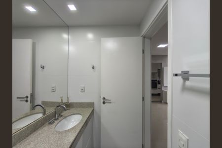 Apartamento para alugar com 157m², 2 quartos e 3 vagas Apartamento para alugar com 157m², 2 quartos e 3 vagasBanheiro Social