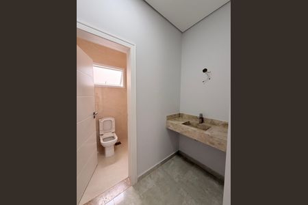 Casa de condomínio à venda com 450m², 4 quartos e 4 vagasBanheiro Social