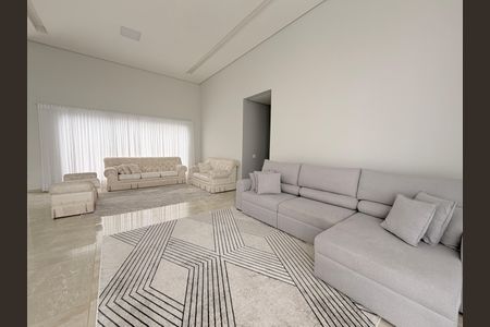 Casa de condomínio à venda com 450m², 4 quartos e 4 vagasSala