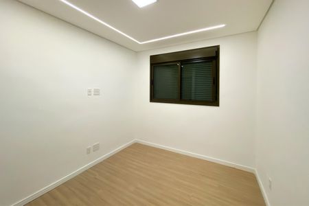 Apartamento à venda com 104m², 3 quartos e 3 vagas Apartamento à venda com 104m², 3 quartos e 3 vagasQuarto 2