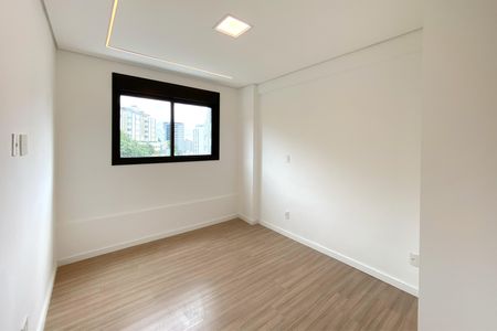 Apartamento à venda com 104m², 3 quartos e 3 vagas Apartamento à venda com 104m², 3 quartos e 3 vagasSuite 1