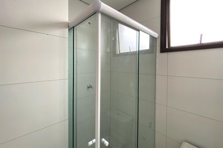 Apartamento à venda com 104m², 3 quartos e 3 vagas Apartamento à venda com 104m², 3 quartos e 3 vagasBanheiro da Suíte 1