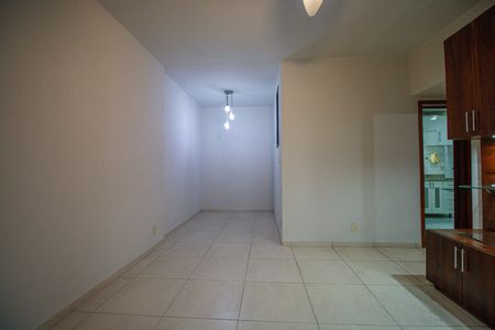Sala de casa para alugar com 2 quartos, 100m² em Grajaú, Rio de Janeiro
