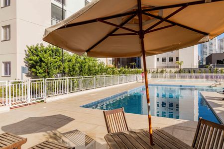 Apartamento à venda com 35m², 2 quartos e sem vagaÁrea comum - Piscina