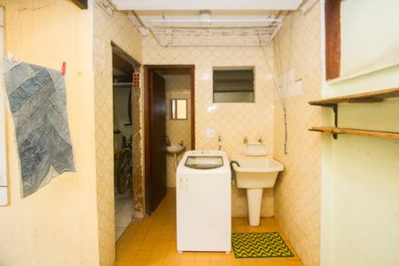 Casa à venda com 150m², 3 quartos e 2 vagas