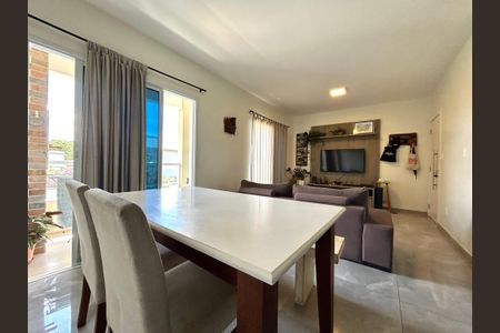 Sala de apartamento para alugar com 2 quartos, 90m² em Campeche, Florianópolis
