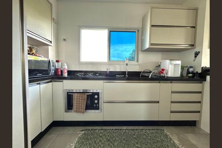 Apartamento para alugar com 90m², 2 quartos e 1 vagaCozinha 