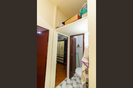 Casa à venda com 130m², 5 quartos e 2 vagasBanheiro