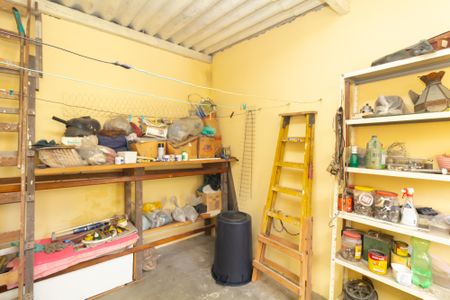 Casa à venda com 130m², 5 quartos e 2 vagasQuarto de Serviço