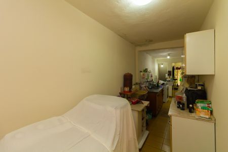 Casa à venda com 130m², 5 quartos e 2 vagas Casa à venda com 130m², 5 quartos e 2 vagasCozinha