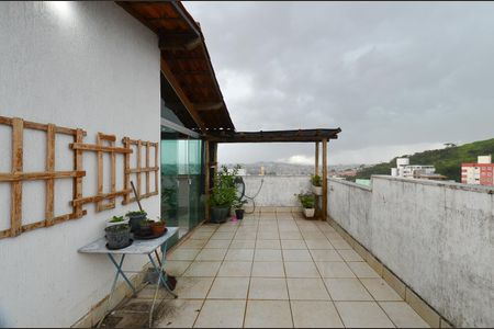 Apartamento à venda com 180m², 4 quartos e 2 vagasÁrea Cobertura